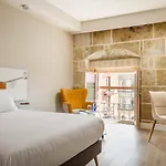 Luxury Plaza 4*