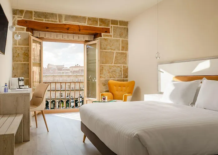 Luxury Plaza Salamanka