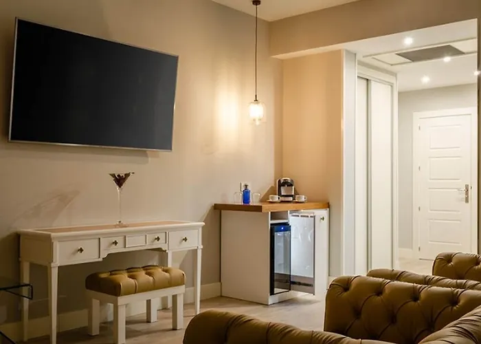 Luxury Plaza Penzion 4*